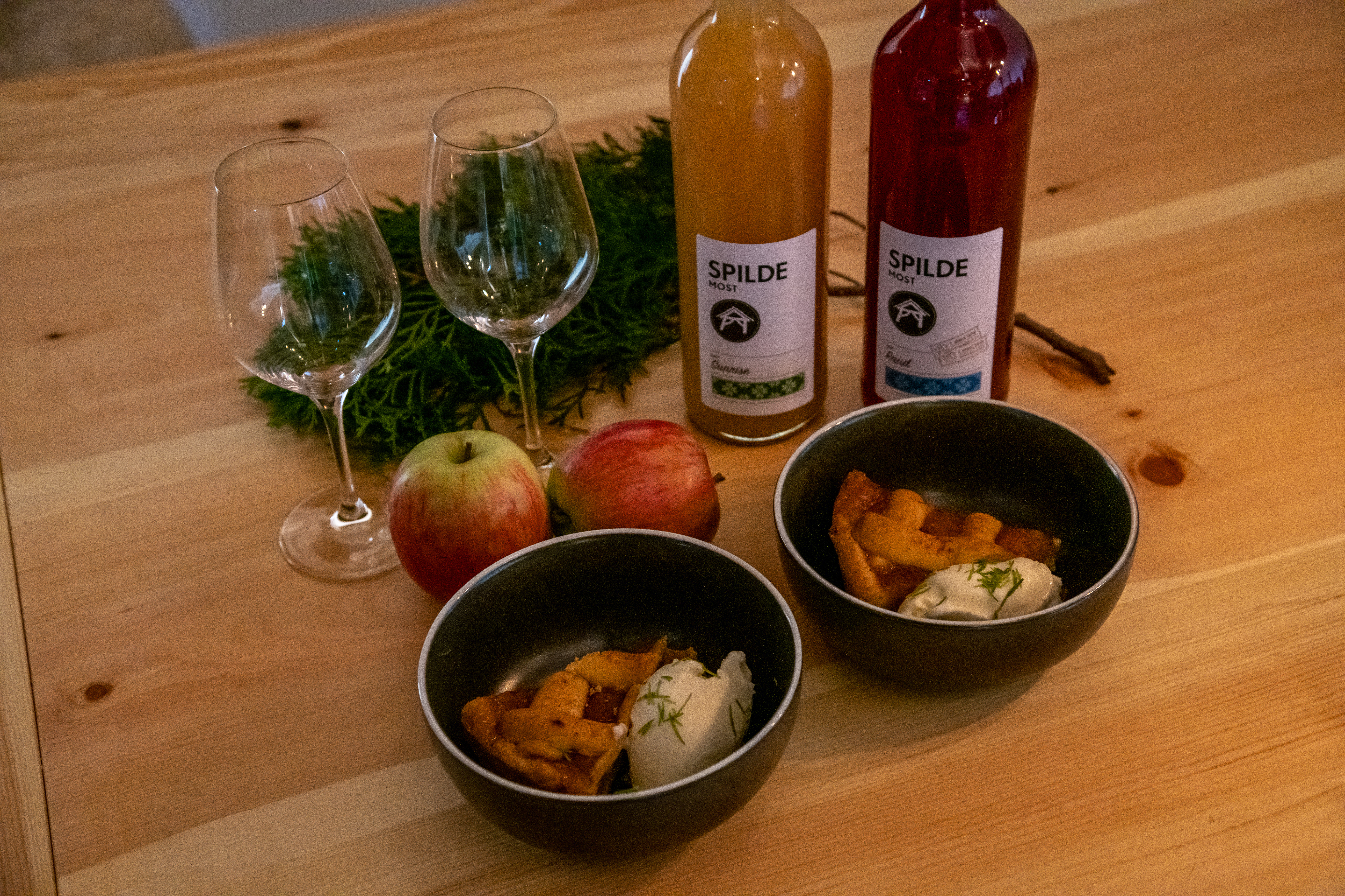 FalkeblikkAS%20-%2020210811%20HANEN%20-%20Spildegarden%20D850_0396