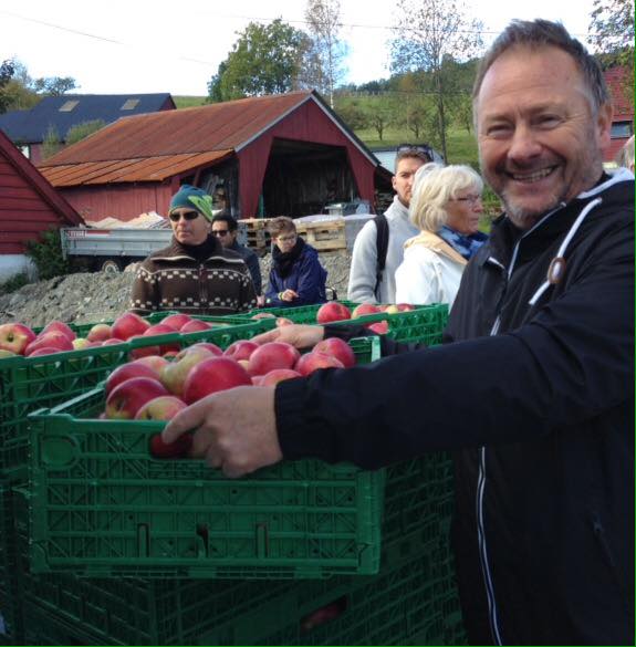 Pappa%20p%C3%A5%20eplepressing%202016